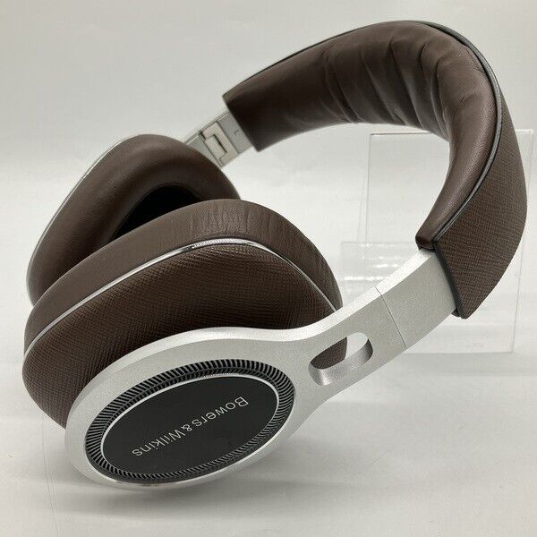 Bowers & Wilkins P9 Signature Over-The-Ear Headphones Tested Bowers & Wilkins P9 Signature Over-The-Ear Headphones Tested