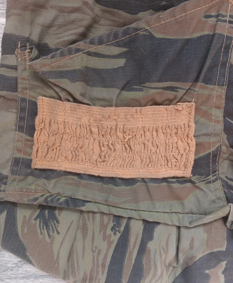 Vtg Winchester Trailblazer Sportswear Mens Medium Tiger Stripe Camo Hunting Vest - Image 4 of 4