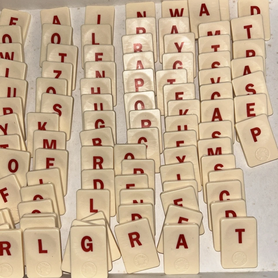 Vintage 1991 Rummikub Word Tile Game Spears Games 2-4 plates 8+ complete - Image 3 of 4