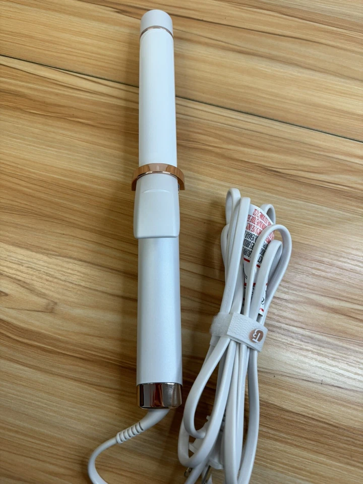 T3 SinglePass Curl 1 Inch Professional Curling Iron 1 1/4 in. Open Box - Image 4 of 4