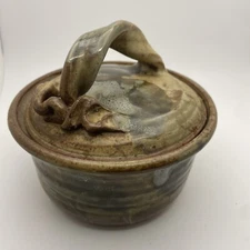 Green Natural Twisted HandleStudio Art Pottery Stoneware Lid Dish Signed Buie