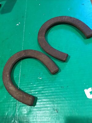 VTG Lot of 2 Blue Diamond Hookless Throwing Pitching Horseshoes 2 1/2 Lb Duluth