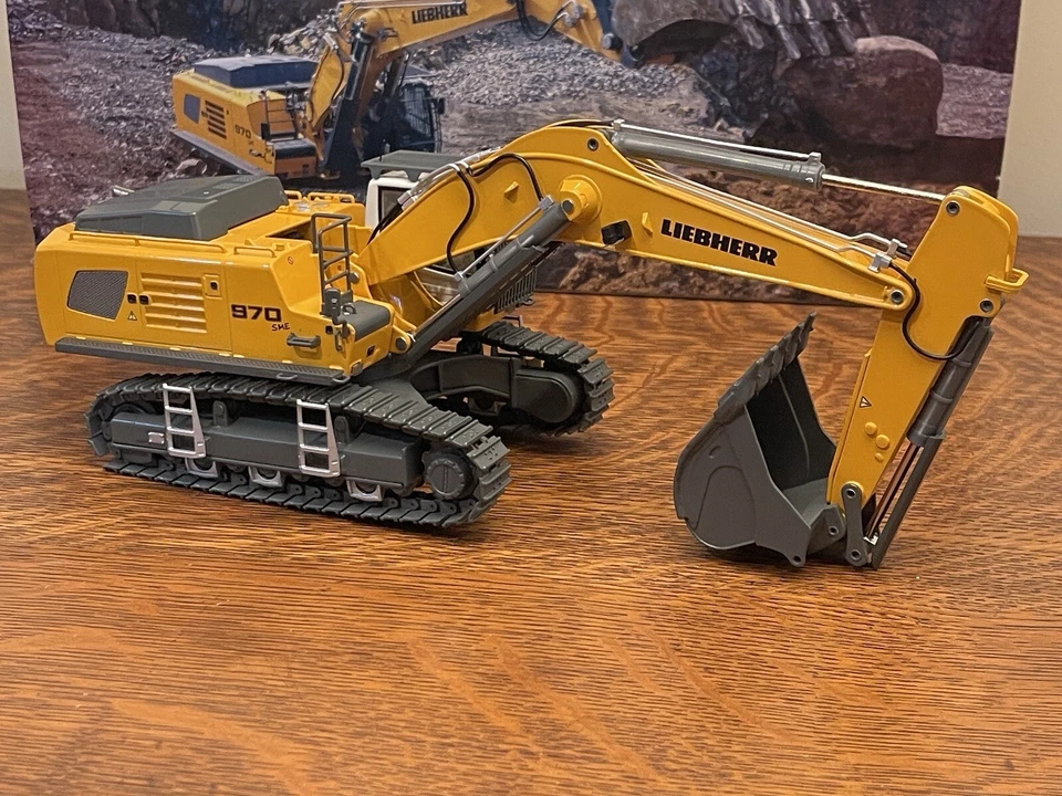 LIEBHERR WSI R 970 SME ESCAVADEIRA #02-1556 1:50 MIB RARA - Imagem 4 de 4