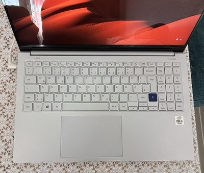 Samsung Notebook NP950XCJ