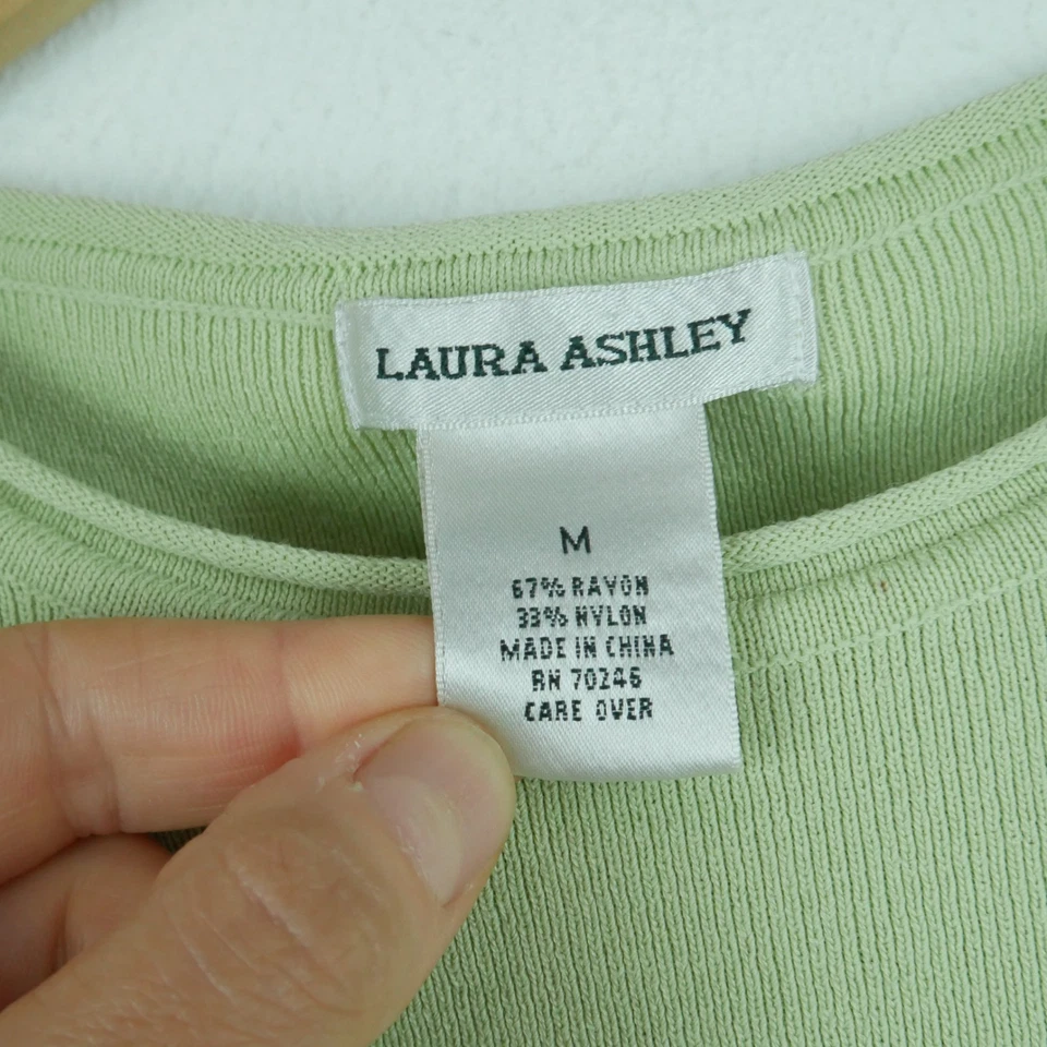 Camiseta sin mangas Laura Ashley mediana verde salvia tejida suave niña cottagecore Foto 2 de 4
