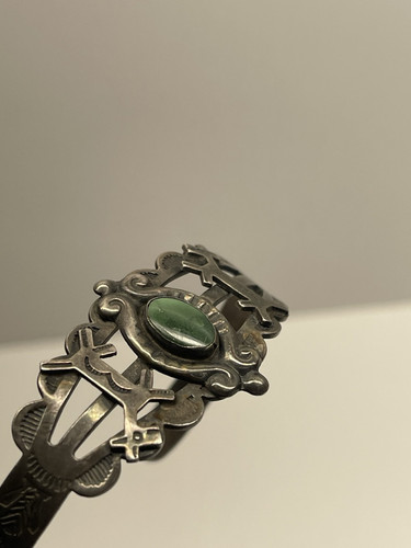 Vintage Navajo Turquoise Sterling Silver Native Cuff 15g BEAUTIFUL