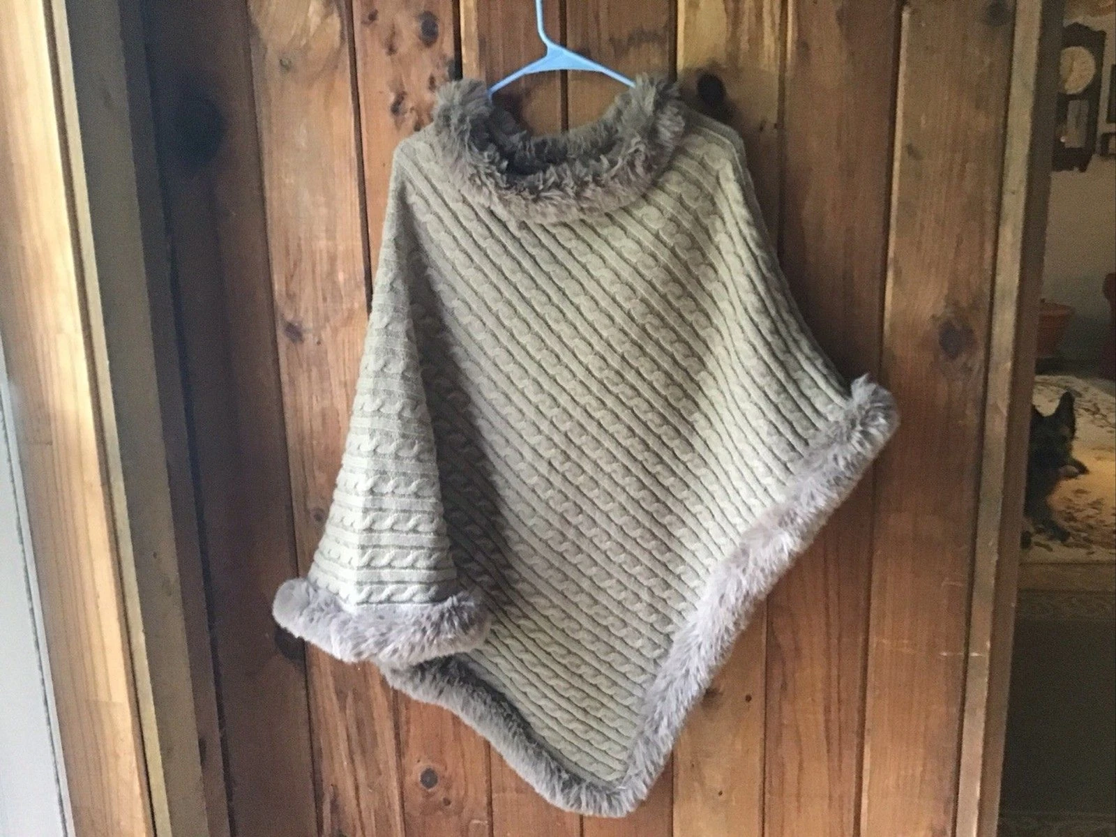 Le Moda Poncho Cape Brown Cable Knit Faux Fur Trim