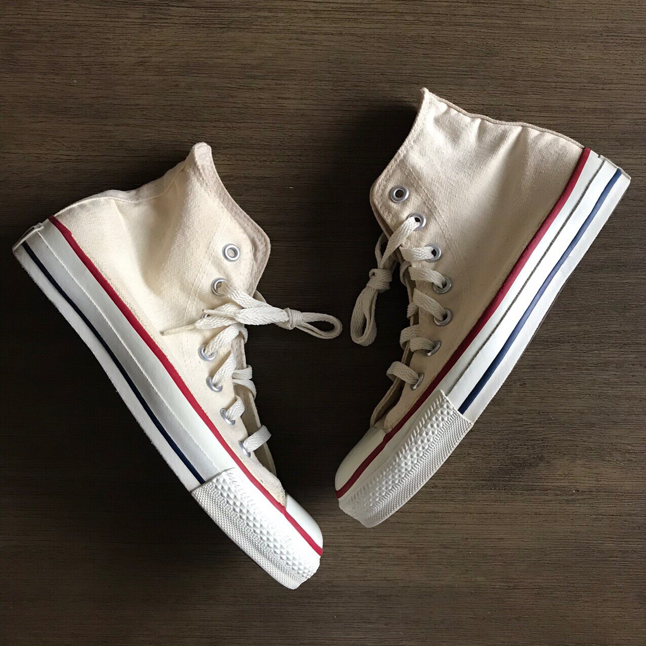 converse football cleats