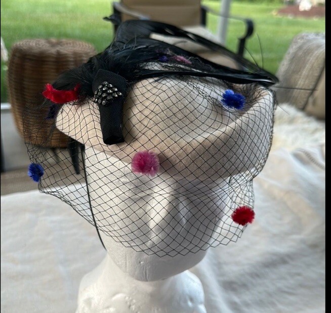 Juan ELL Vintage Pom Pom Church Hat