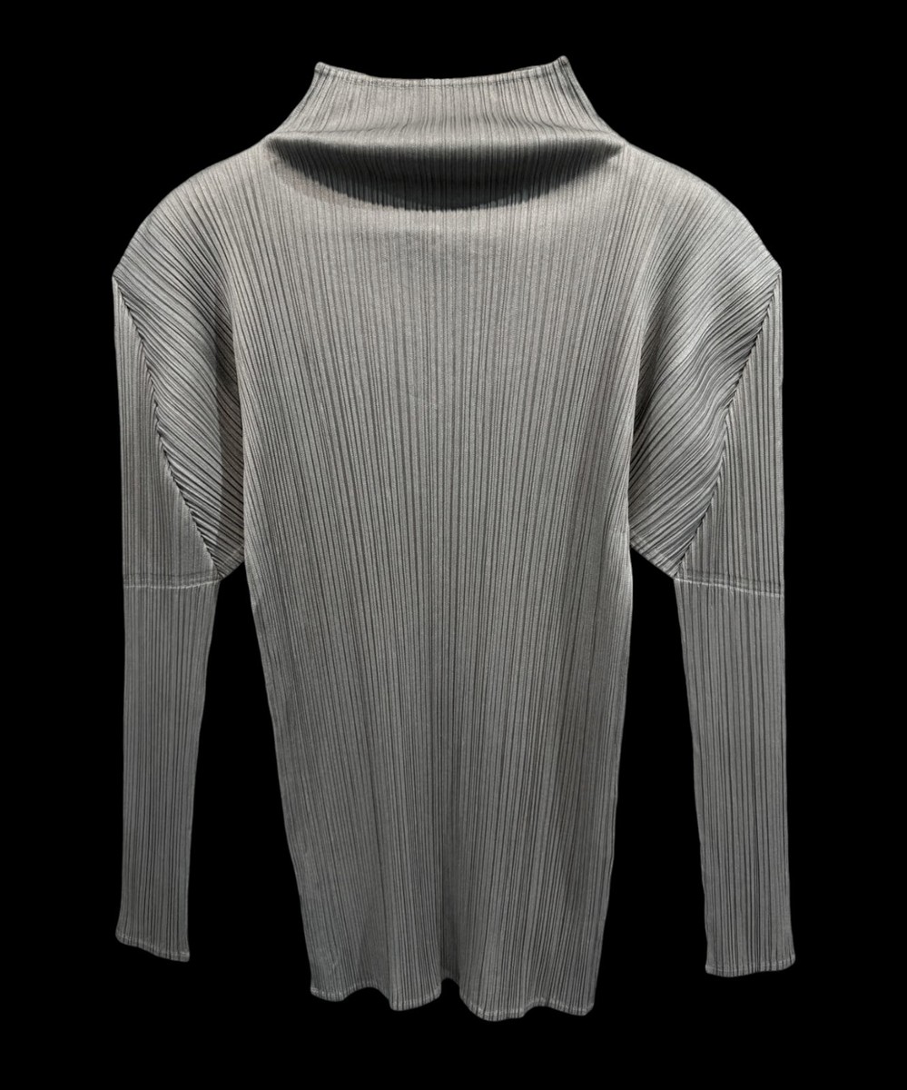 PLEATS PLEASE Issey Miyake Long Sleeve Gray Turtle Mock Neck PLEATS PLEASE Issey Miyake Long Sleeve Gray Turtle Mock Neck