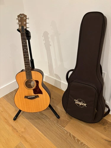 Taylor GTe Urban Ash Acoustic/Electric Guitar MINT with Case, Free Shipping!!!