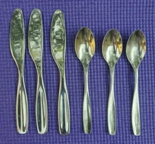 Lot of 6 Pieces Gourmet Settings "Vault" Butter Spreader & Demitasse Spoon