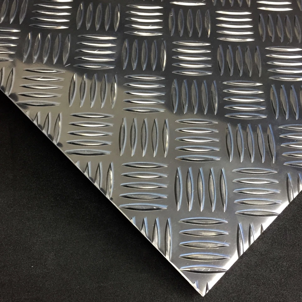 Riffelblech Aluminium  2/4mm Günstig Neu Metall Länge 500 und 1000 mm - Bild 1 von 1