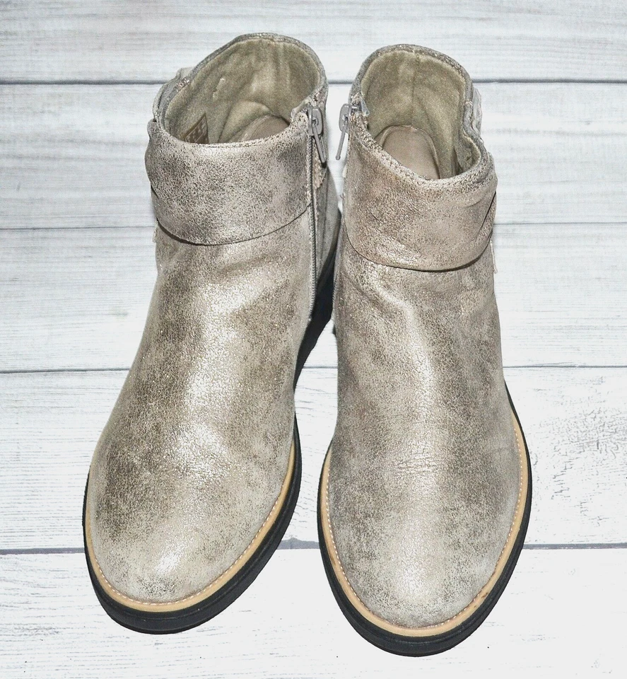 Botín al tobillo Clarks Sharon Salon para mujer de cuero dorado con cuña talla 9,5 M Foto 2 de 4