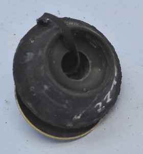 VW Golf 4 IV Cabrio 1E7 (98-02) Dom Telle Gummi Federbein hinten #22965-B52