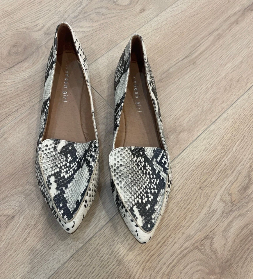 madden girl Steve Madden Loafer Flats 8 Faux Leather Snakeskin Boho Preppy Work - Image 2 of 4