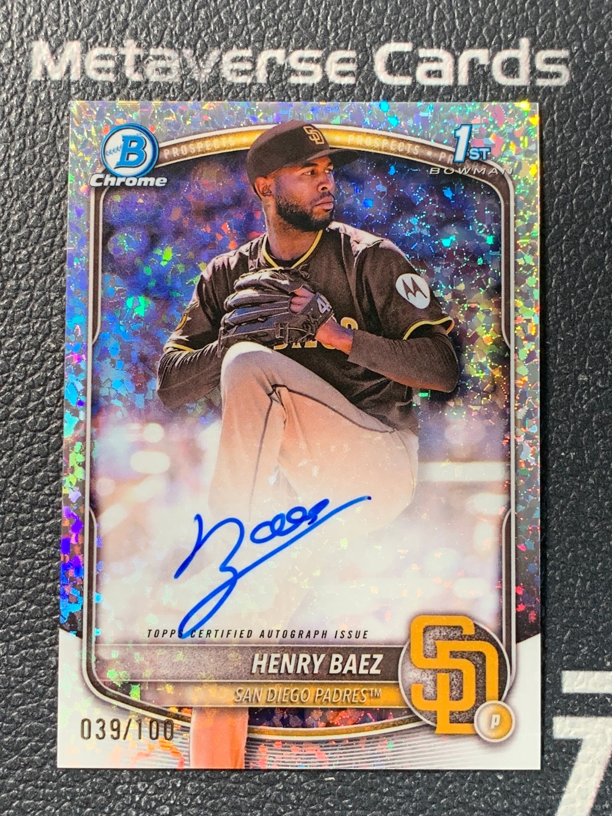 2025 Bowman Chrome 1st Prospect Autograph Mini-Diamond Henry Baez 039/100 Padres