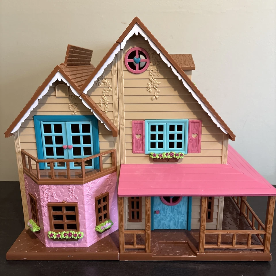 Lil’ Woodzeez Honeysuckle Hillside Cottage w/Furniture So Adorable And Fun - Image 2 of 4