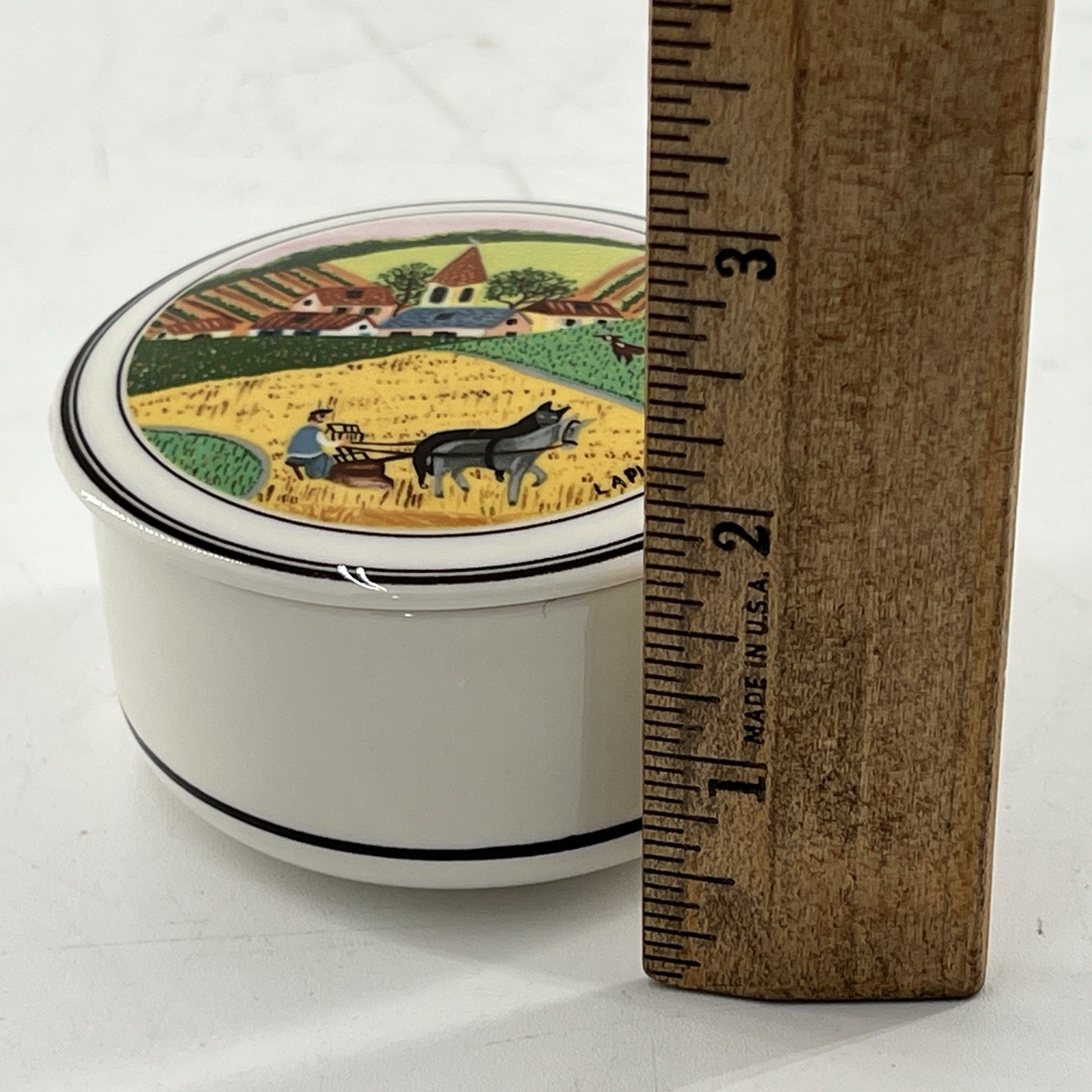 Villeroy & Boch Naif  Luxembourg Porcelain Trinket Box LaPlau Country Scene 3x2