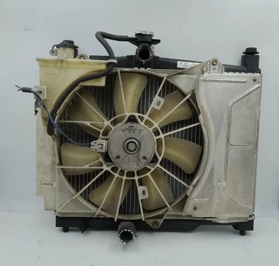 kühler für TOYOTA YARIS (10/01>11/05) (FRP) 1.0 16V BER. 5P/B/998CC 2002 64789A
