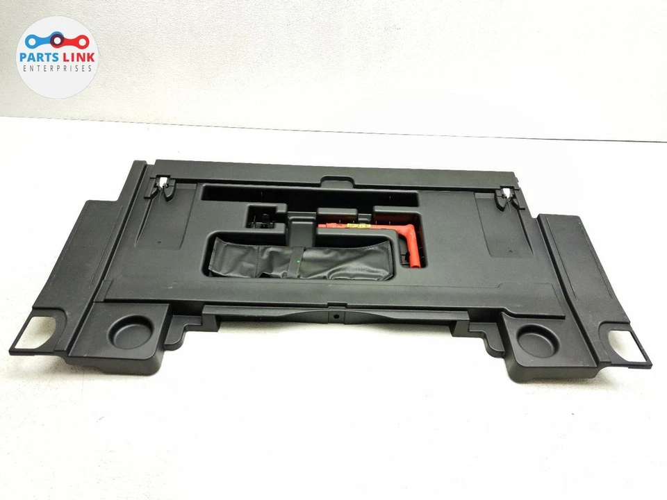 AUDI RS5 2019-24 JUEGO DE HERRAMIENTAS MALETERO SOPORTE PANEL COMPARTIMENTO S4 S5 F5 OEM Foto 2 de 4