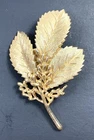 Vintage Crown Trifari Gold Tone Leaf Brooch Pin - 2” x 3” - Fashion Jewelry