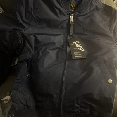 LIMITED EDITION - Alpha Industries x O2 Kollektion – Exklusiv erhältlich! XL - Bild 1 von 4
