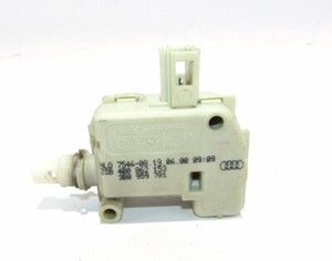 AUDI A6 C5 2000 Stellmotor Heckklappen Zentralverriegelung Central Lock