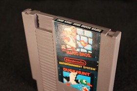 Nintendo Super Mario Bros. / Duck Hunt NES vintage original video game 1985