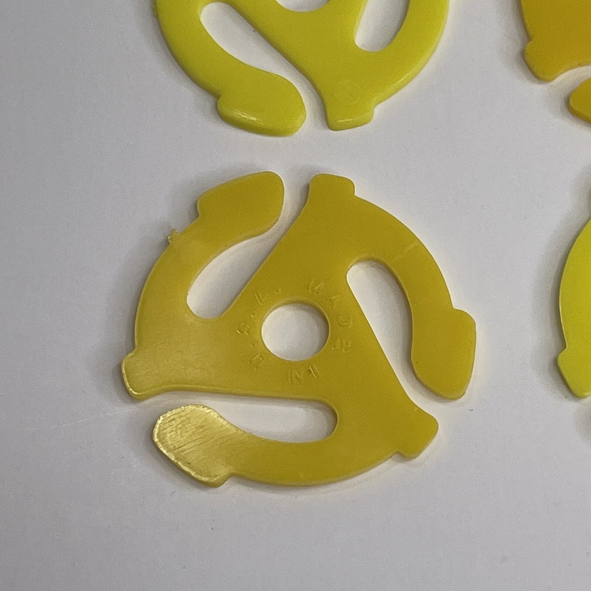 フォーマットC ワンドロップ Lot Of 10 45rpm Yellow Record Insert Adapters Snap-In Removeable