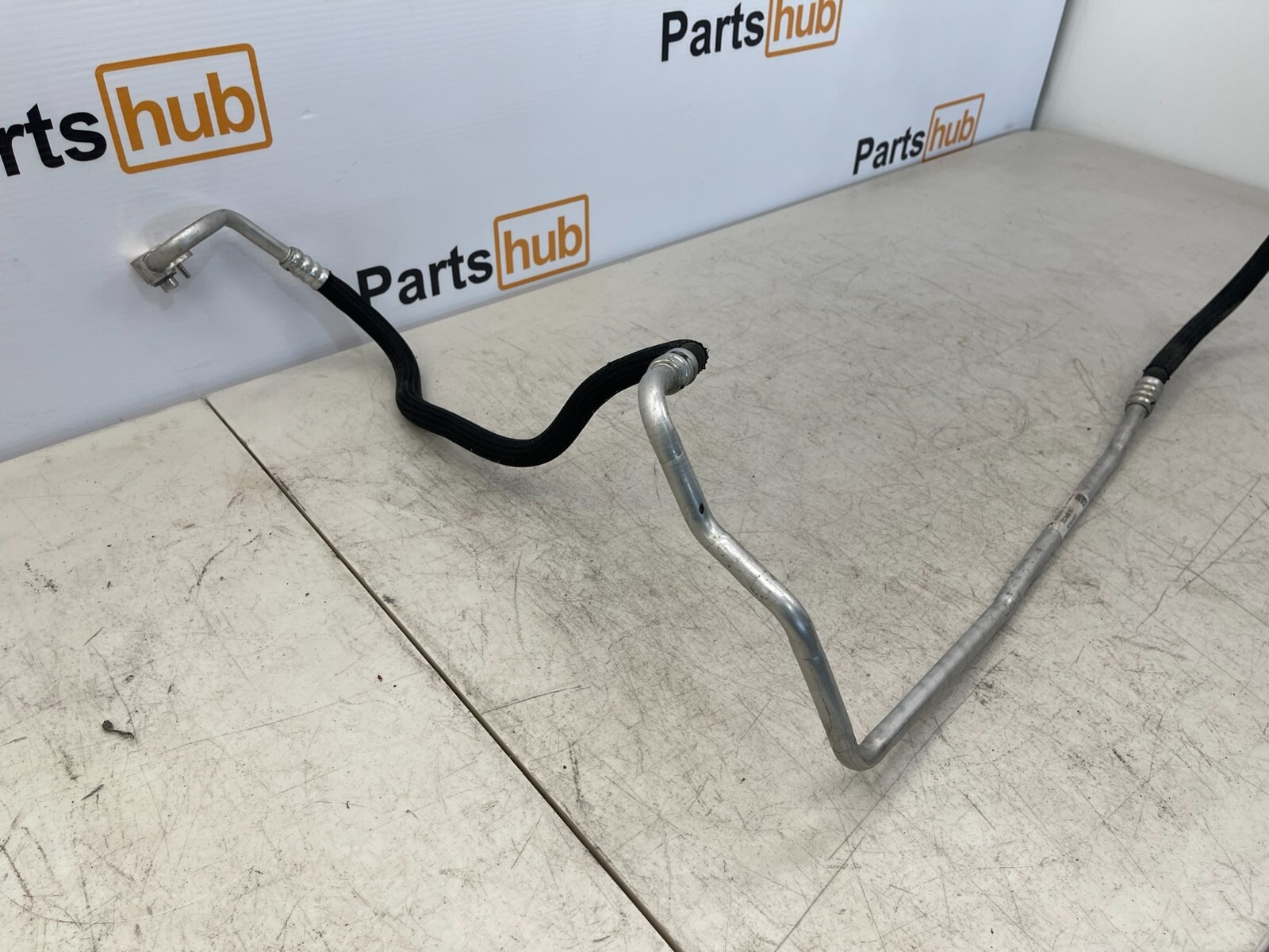2014-2019 BMW I8 OEM AC AIR CONDITIONING HOSE LINE PIPE  9353263