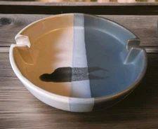VINTAGE GREY  CERAMIC CIGAR ASHTRAY 8"  ITALY 2 SLOT MCM ART POTTERY  