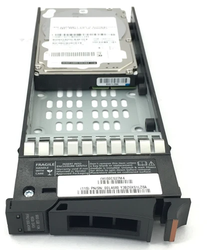 IBM 00Y2684 00L4568 900GB SAS 6GBPS 10K RPM 2.5" SFF V7000 HDD Hard Drive - Bild 1 von 3
