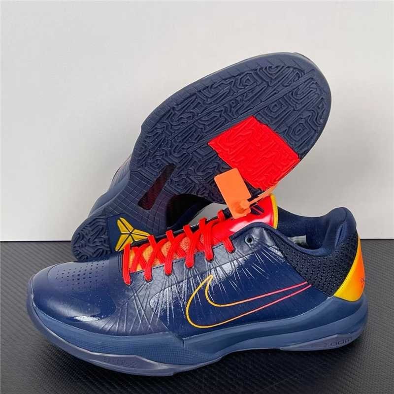 シューズ(男性用) Nike Kobe5 Caitlin Clark PE Caitlin Clark Player Edition Kobe 5 Sneakers Fly Off Nike's