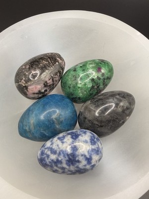 Set of 5 Crystal Eggs Sodalite Ruby Kyanite Quartz Natural Gemstone Easter