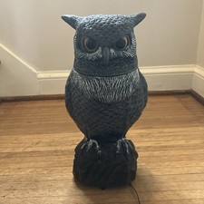 Motion Activated Light Sound Hooting OWL Garden Statue/ Halloween Decor