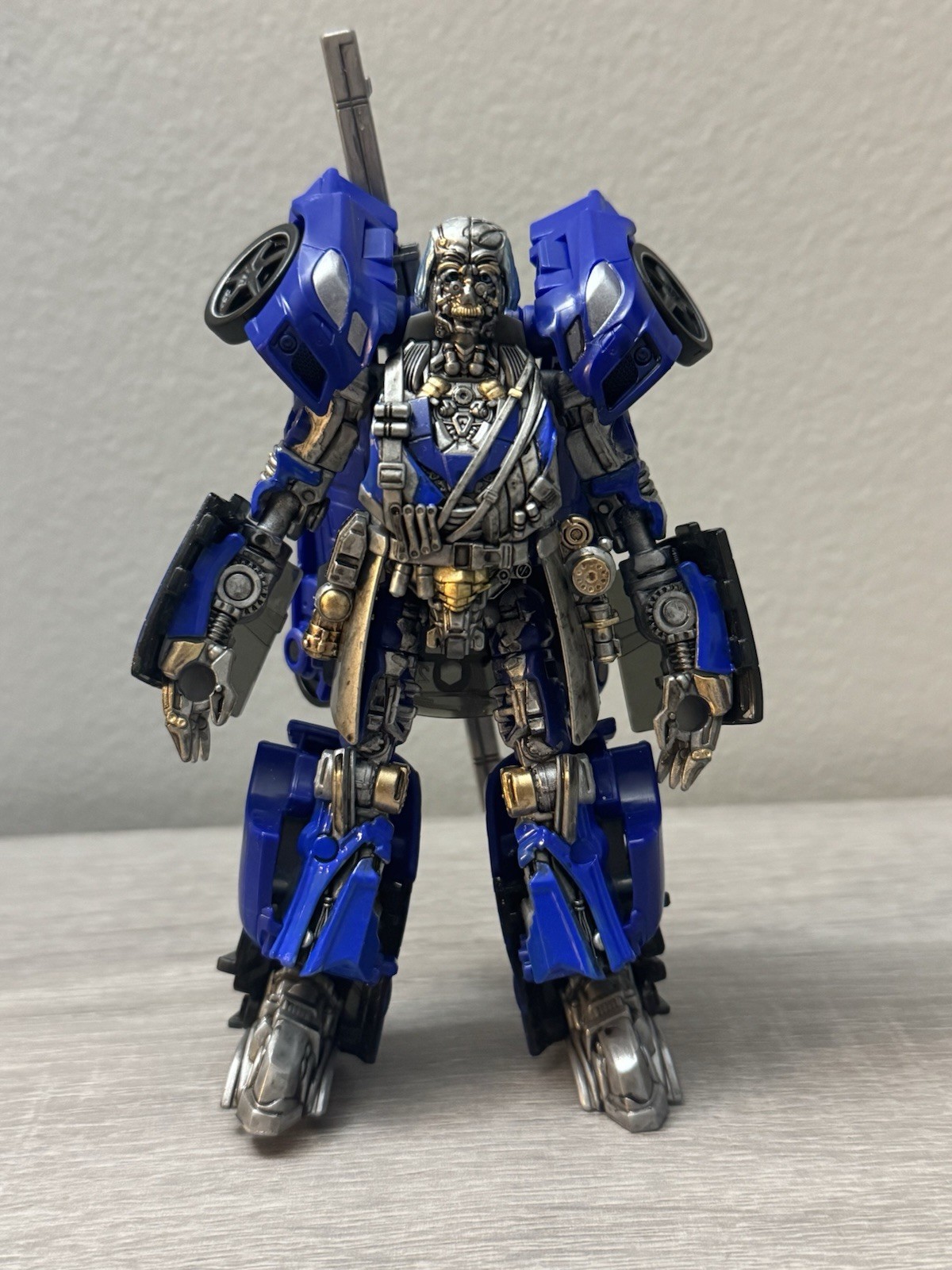Transformers Studio Series Custom Repainted Deluxe 4.5 Inch Wheeljack (Que)