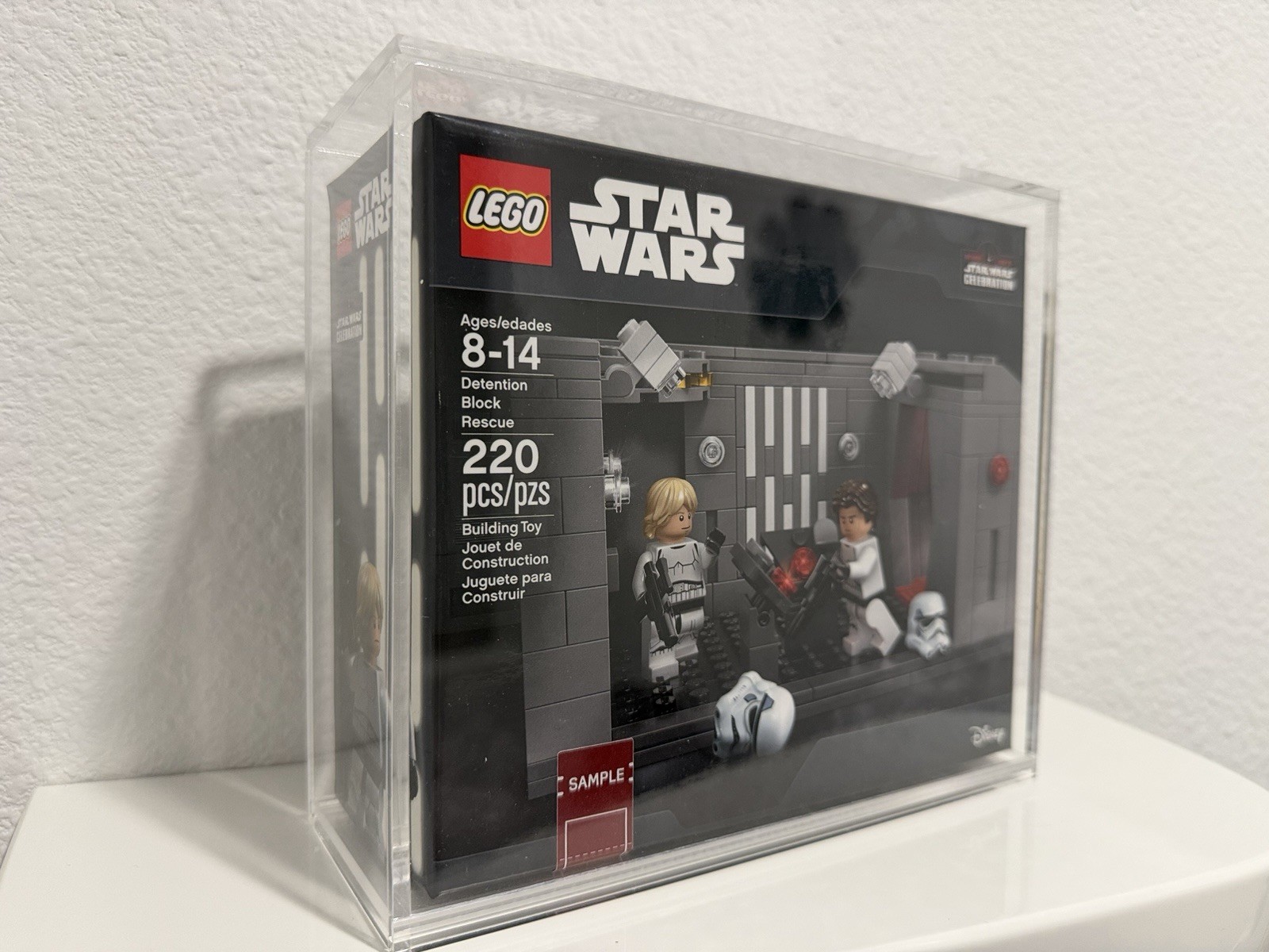 LEGO 2017 STAR WARS CELEBRATION DETENTION BLOCK RESCUE SAMPLE W/ CASE SDCC NYCC