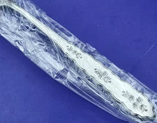 Oneida FLORAL BOUQUET NEW Stainless Distinction Deluxe Flatware Choice of Sets