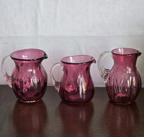 3 MINI VTG PILGRIM BLENKO? CRANBERRY PURPLE AMETHYST GLASS PITCHER CREAMER LOT