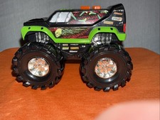 Toy State Road Ripper Green Monster 4x4 Monster Truck Lights  Sound Tested