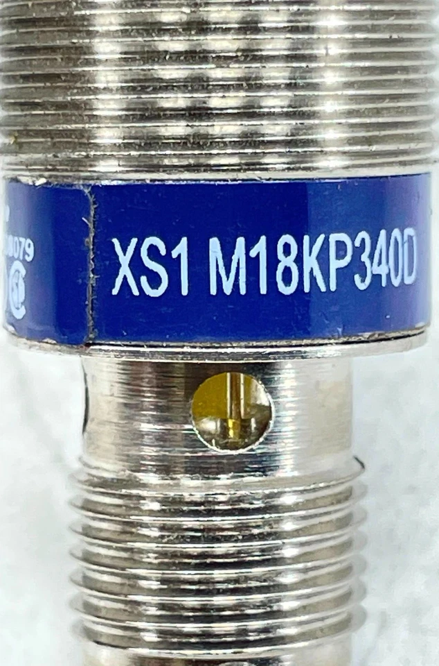 Telemecanique XS1 M18KP340D PNP NPN NO NC Inductive Proximity Sensor With Cable - Image 3 of 4
