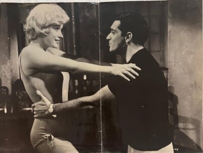 Marilyn Monroe + Frankie Vaughan in Let's Make Love (1960)    Photo K 340