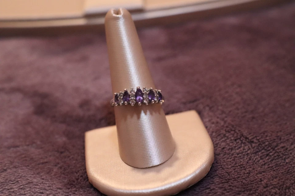 Anillo de cóctel vintage de amatista y topacio blanco de plata de ley 925 talla 9 Foto 2 de 3