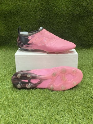football glitch boots