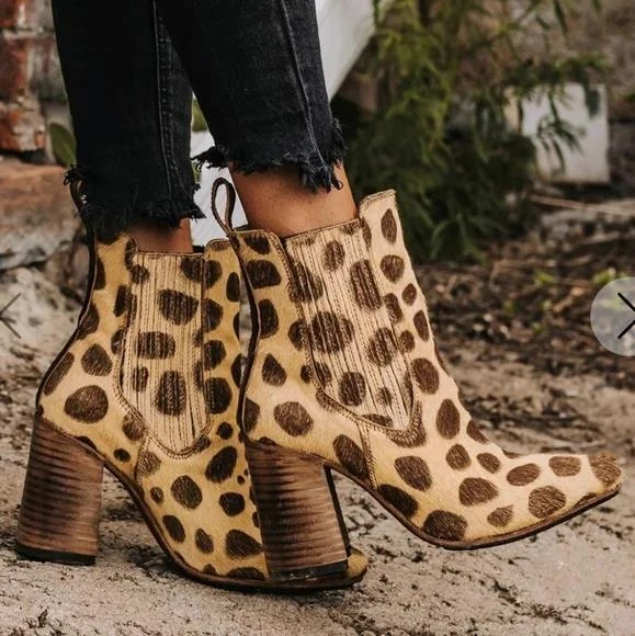 NEW SZ 7 FREEBIRD BY STEVEN JANELLE LEOPARD HAIRCALF FUR HEELED
