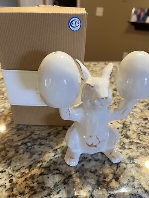 Pottery Barn Easter Sculpted Bunny Rabbit Salt & pepper Shaker Egg Set