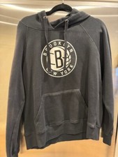 Brooklyn Nets Sweatshirt, Size M