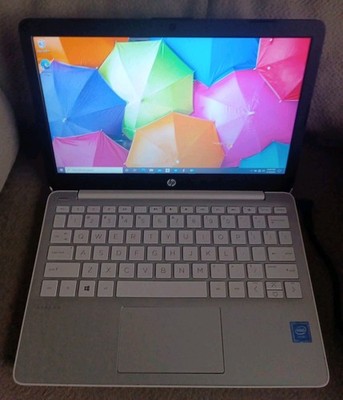 HP Stream Laptop 11-ak0035nr Intel Celeron N4020 1.10GHZ 4GB RAM 32GB       /532