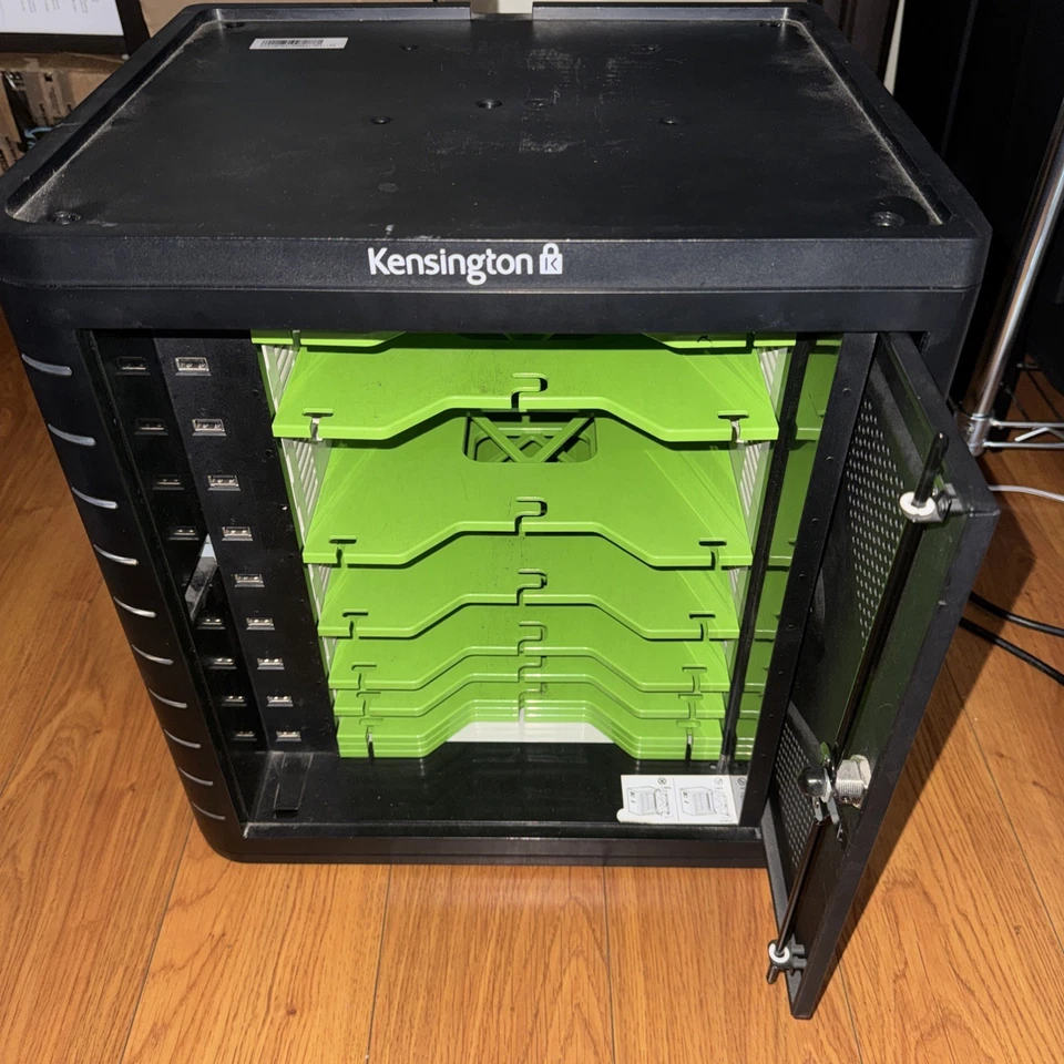 Gabinete de carga y sincronización Kensington K67862AM 10 tabletas - bloqueable usado con llaves Foto 3 de 4